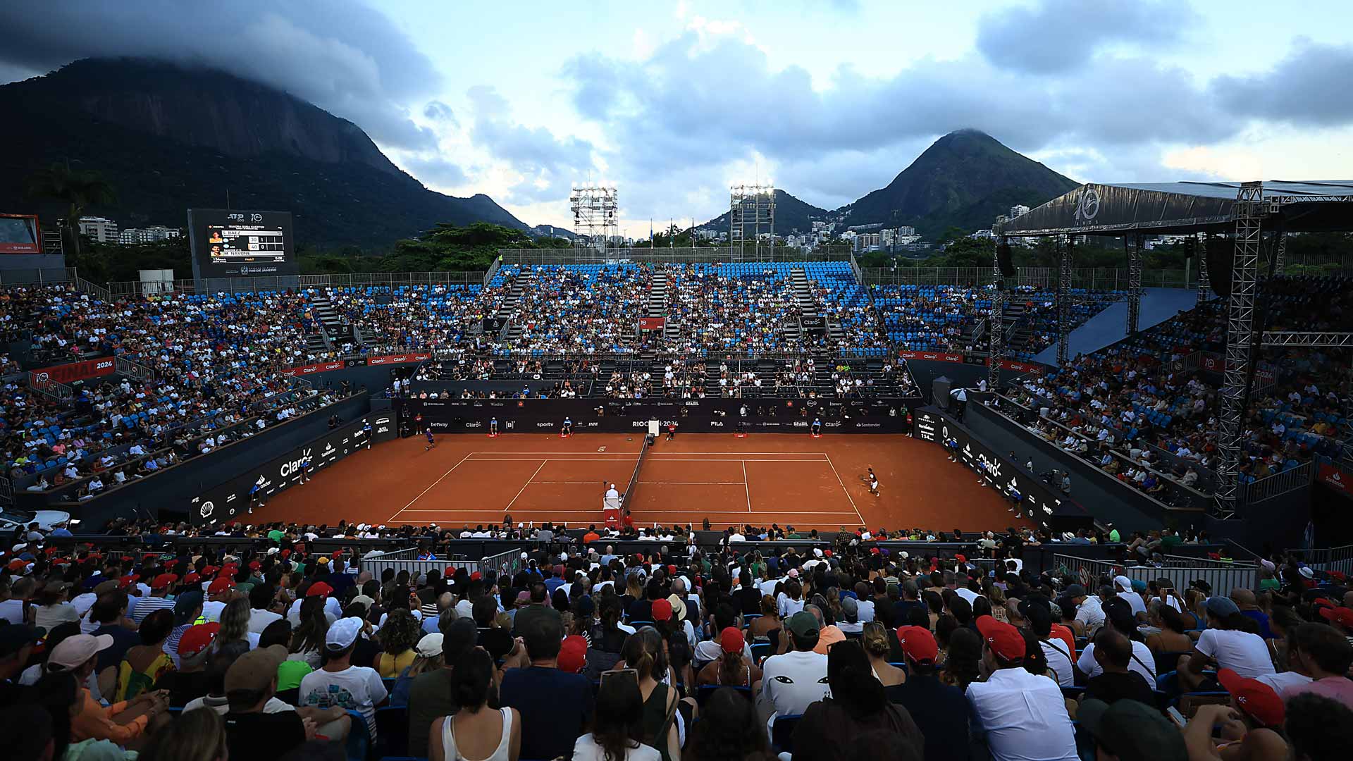 Tokyo Take-Off! Shapovalov Serves Past Johnson