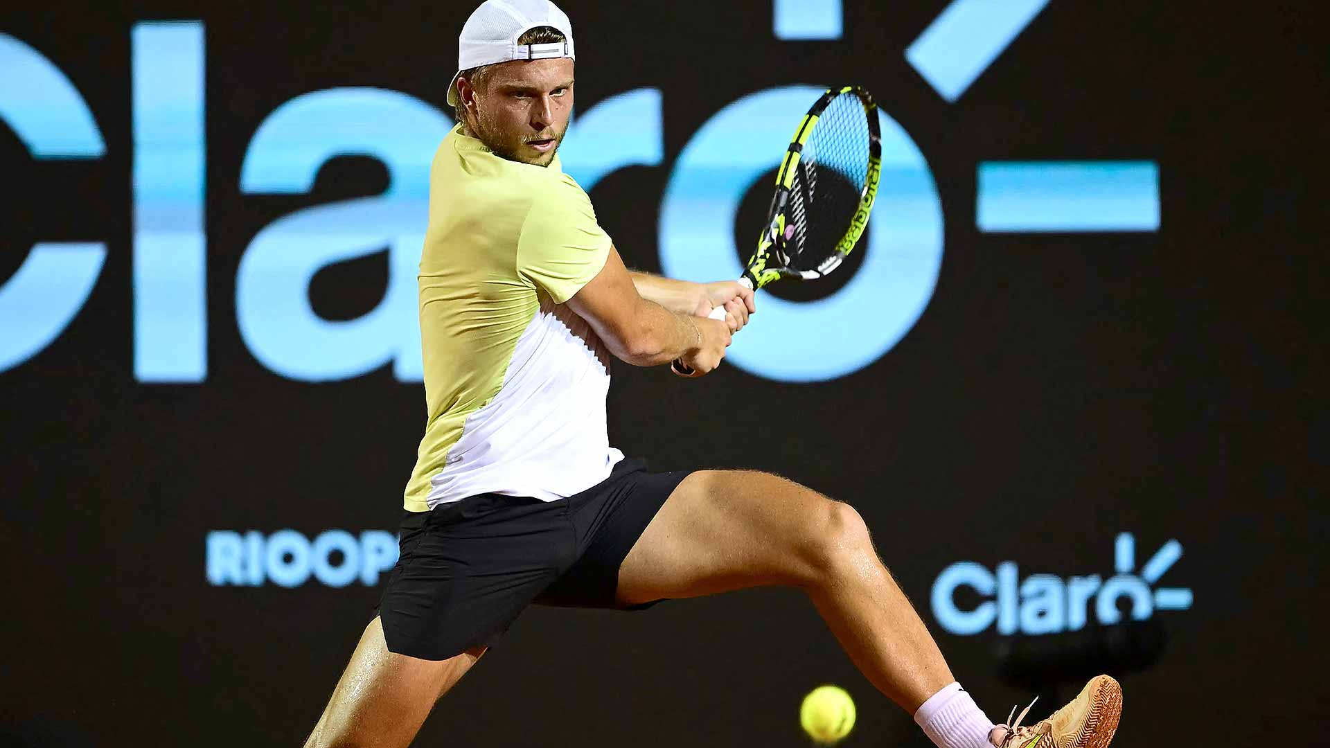 Tokyo Take-Off! Shapovalov Serves Past Johnson