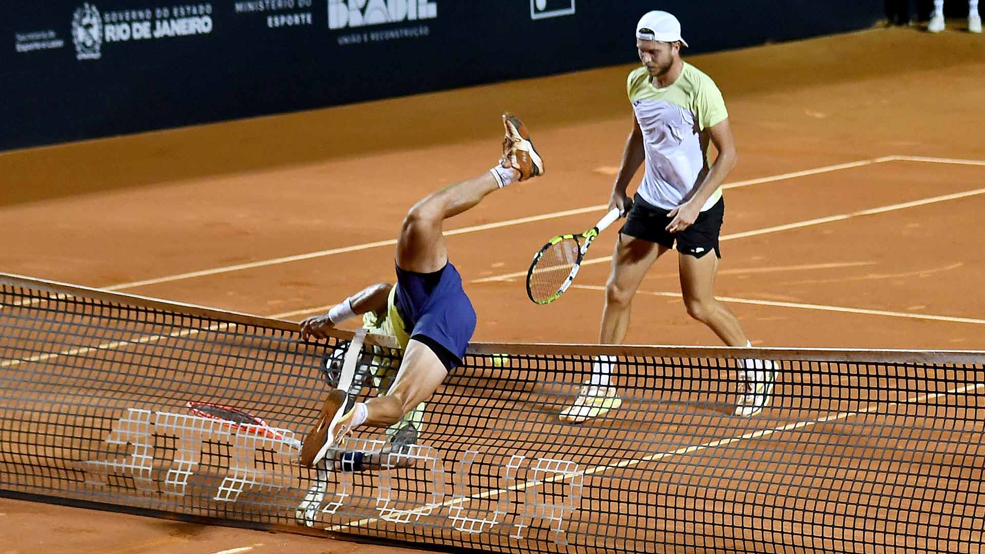 Tokyo Take-Off! Shapovalov Serves Past Johnson