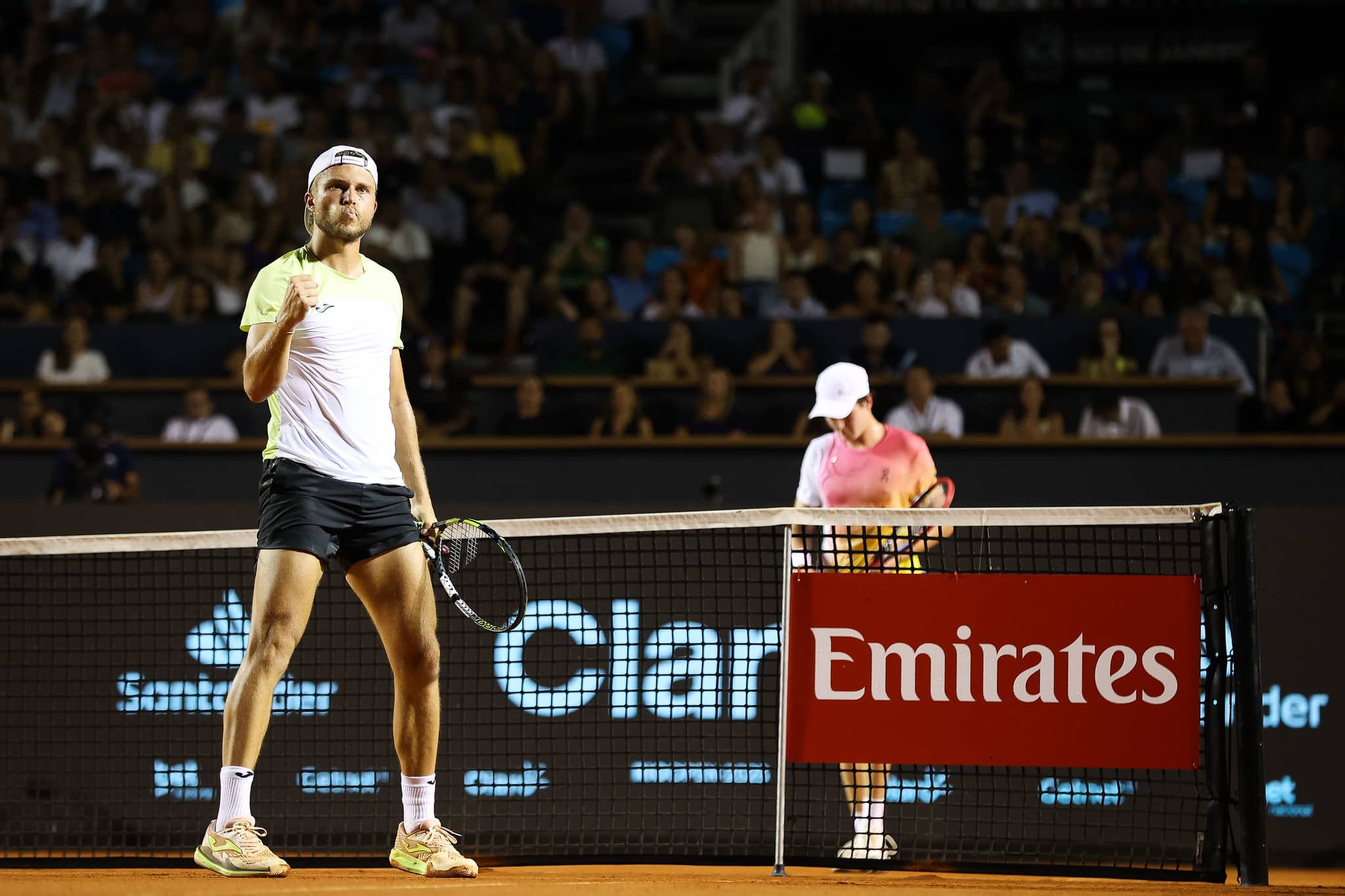 Tokyo Take-Off! Shapovalov Serves Past Johnson