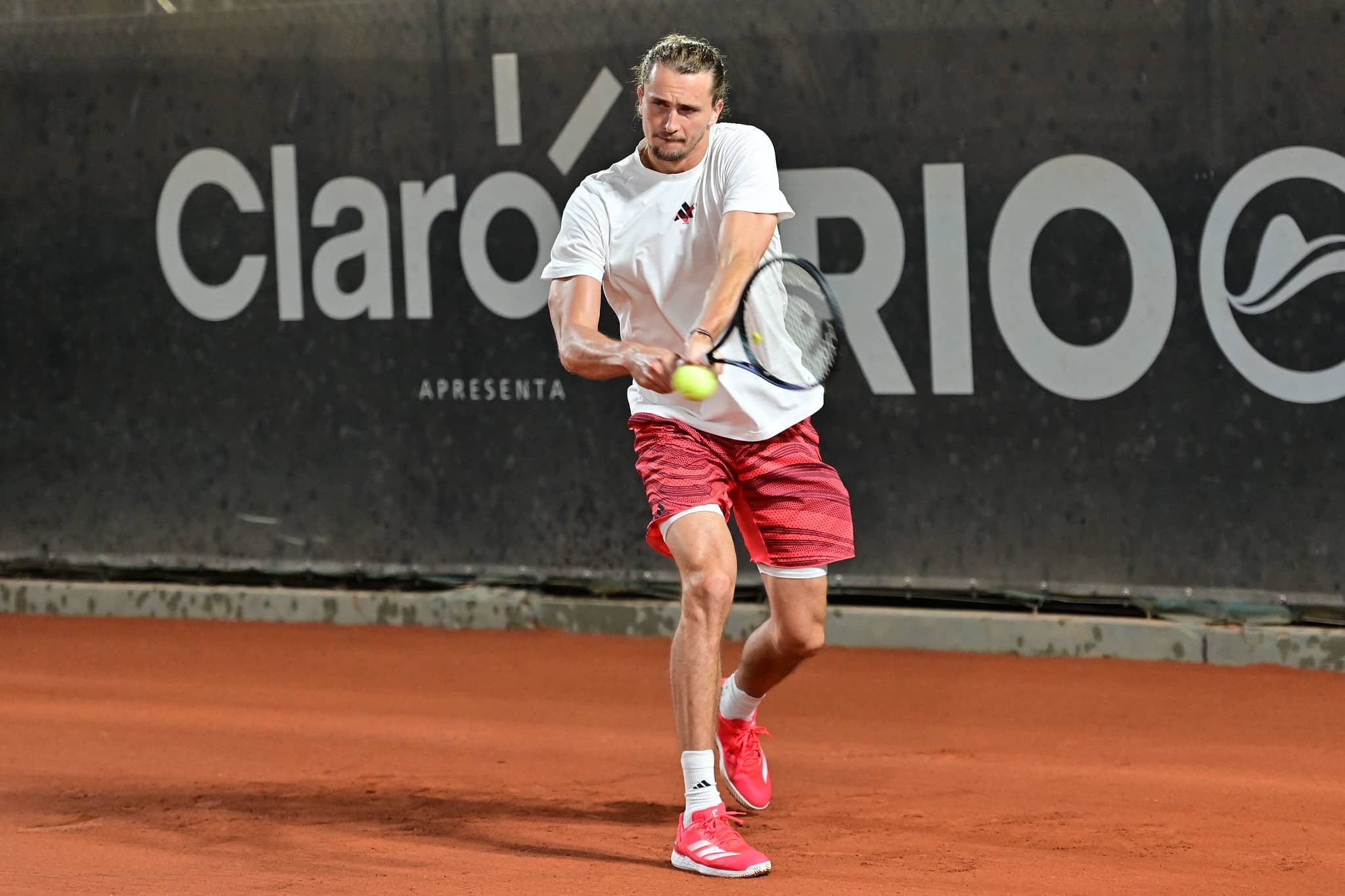 Tokyo Take-Off! Shapovalov Serves Past Johnson