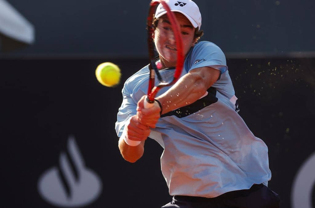 Tokyo Take-Off! Shapovalov Serves Past Johnson