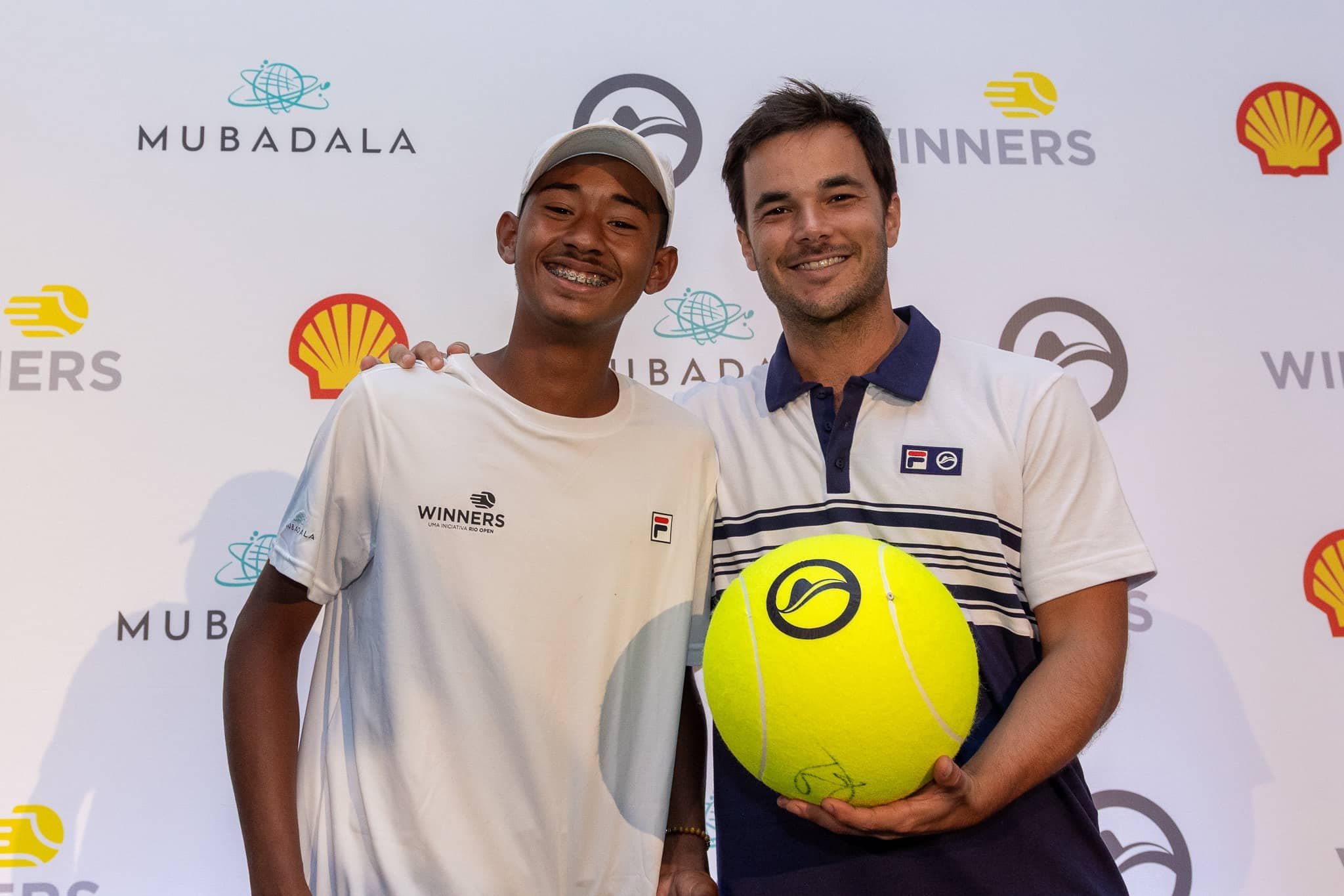 Tokyo Take-Off! Shapovalov Serves Past Johnson