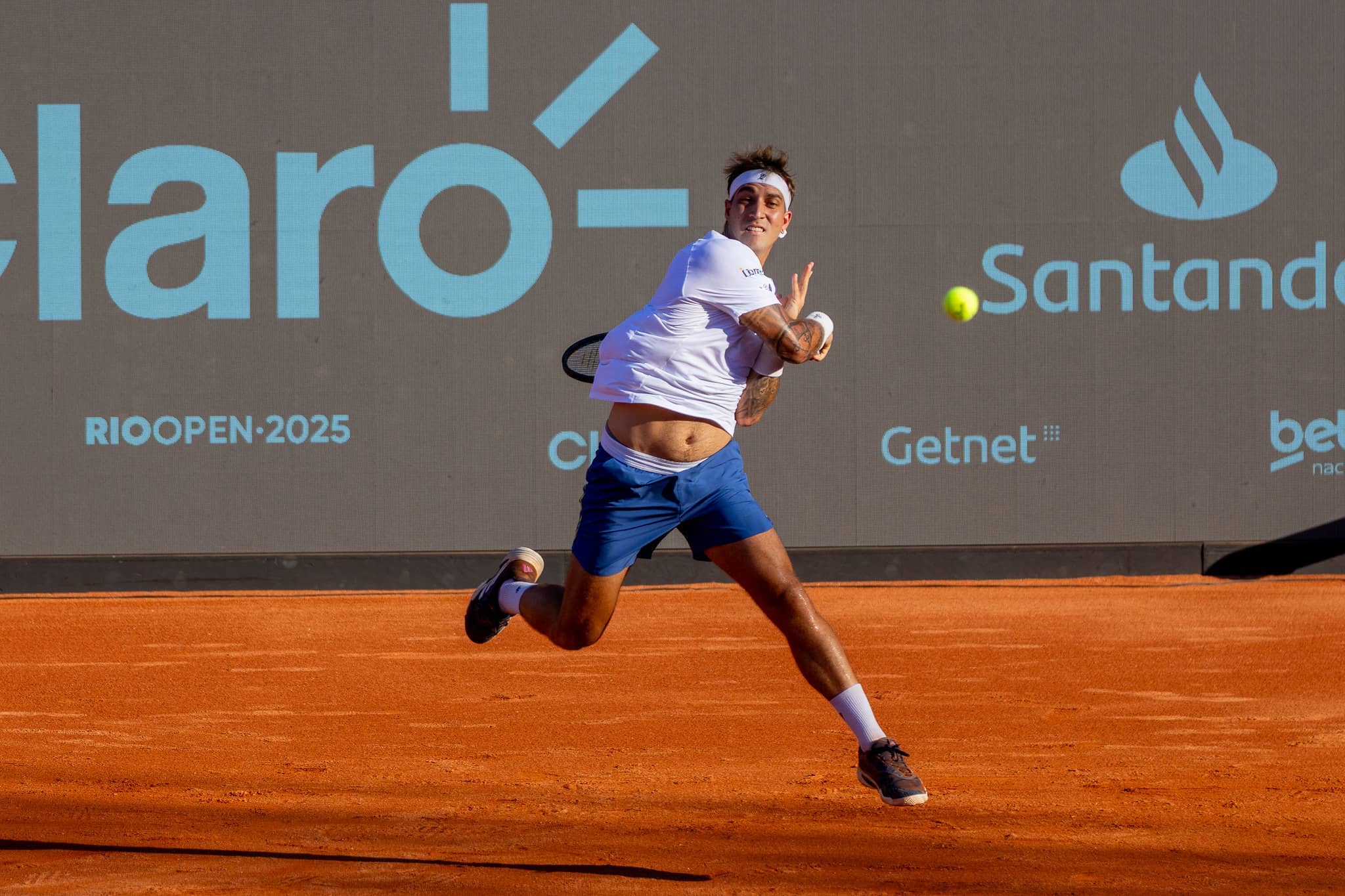 Tokyo Take-Off! Shapovalov Serves Past Johnson
