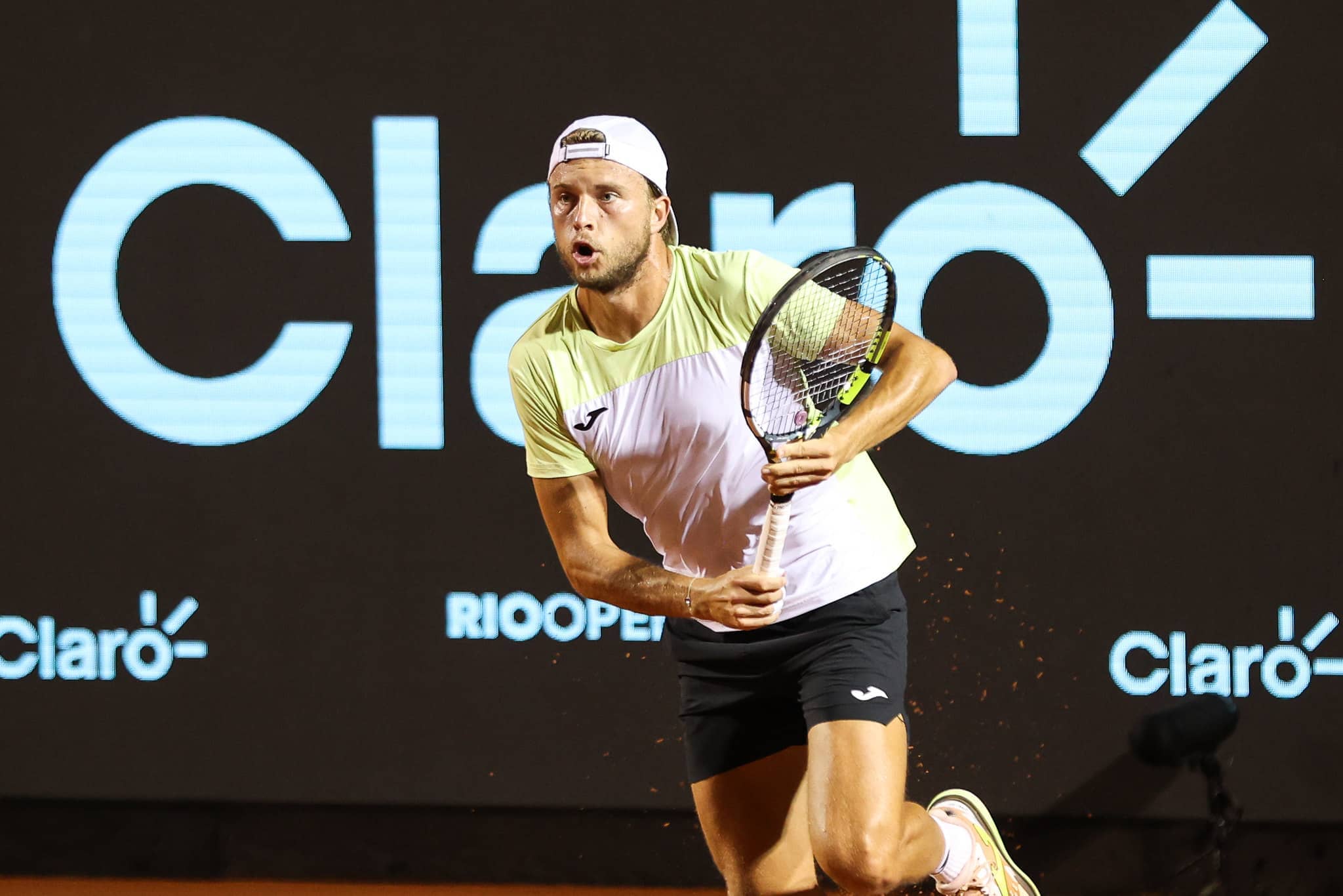 Tokyo Take-Off! Shapovalov Serves Past Johnson