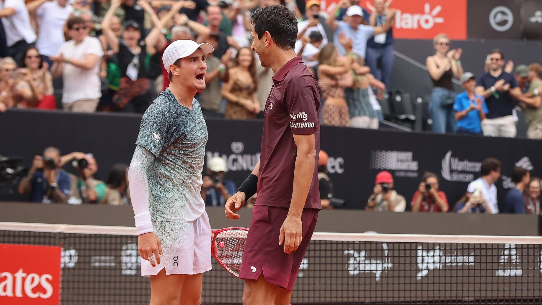 Tokyo Take-Off! Shapovalov Serves Past Johnson